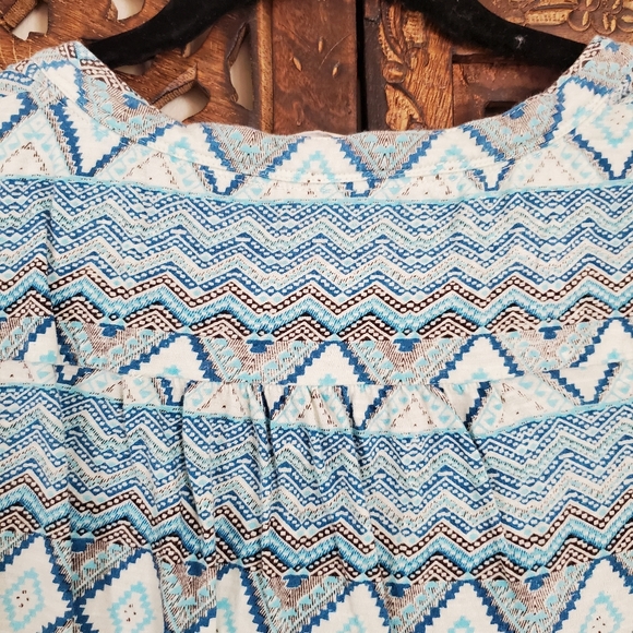 Akemi + Kin Blue Top - Picture 4 of 8